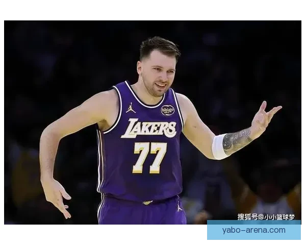 东契奇刷新八项纪录多项超越科比湖人最年轻达成15000分仅次詹杜 东契奇刷新八项纪录多项超越科比湖人最年轻达成15000分仅次詹杜